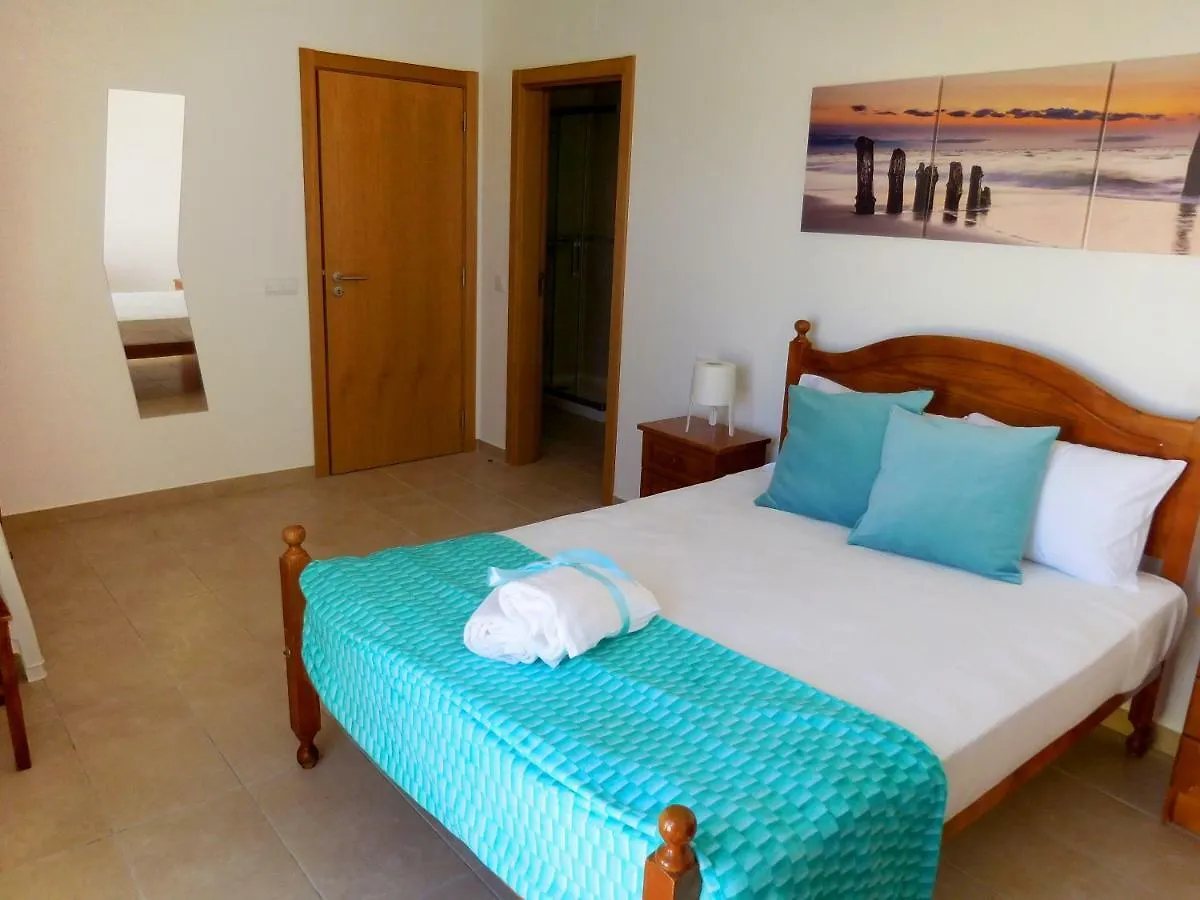 Casa Amarela By Umbral Vila Pêra Casa de Férias